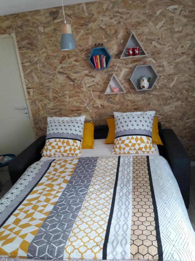 Bed and Breakfast Bruse & Co Oissery Экстерьер фото